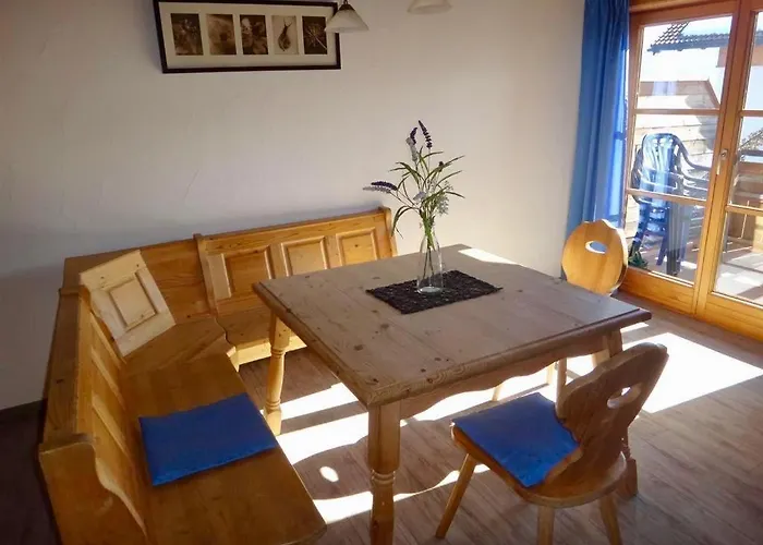 Paradies Apartmán *